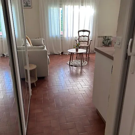 Provencal Chic, En Plein Centre De Saint-raphael * Saint-Raphael (Var)