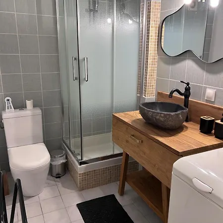 Provencal Chic, En Plein Centre De Saint-raphael Apartment