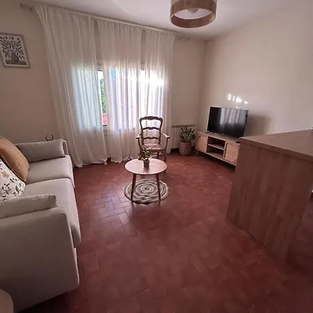 Apartment Provencal Chic, En Plein Centre De Saint-raphael Saint-Raphael (Var)